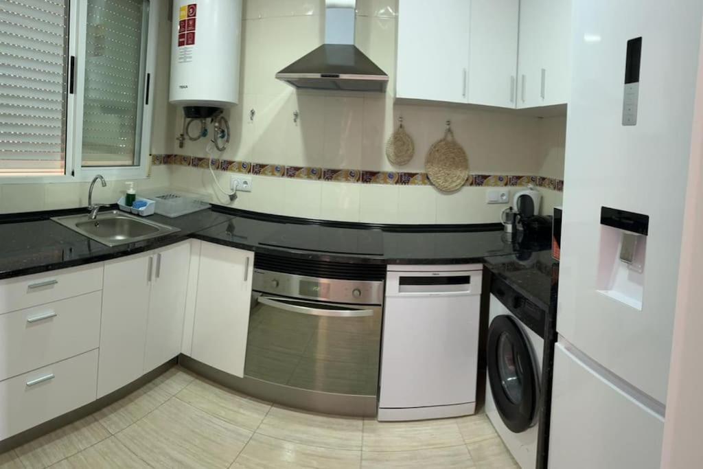 Primera Linea De Playa, Pies En La Arena, Marina D'or Magic Word Apartment