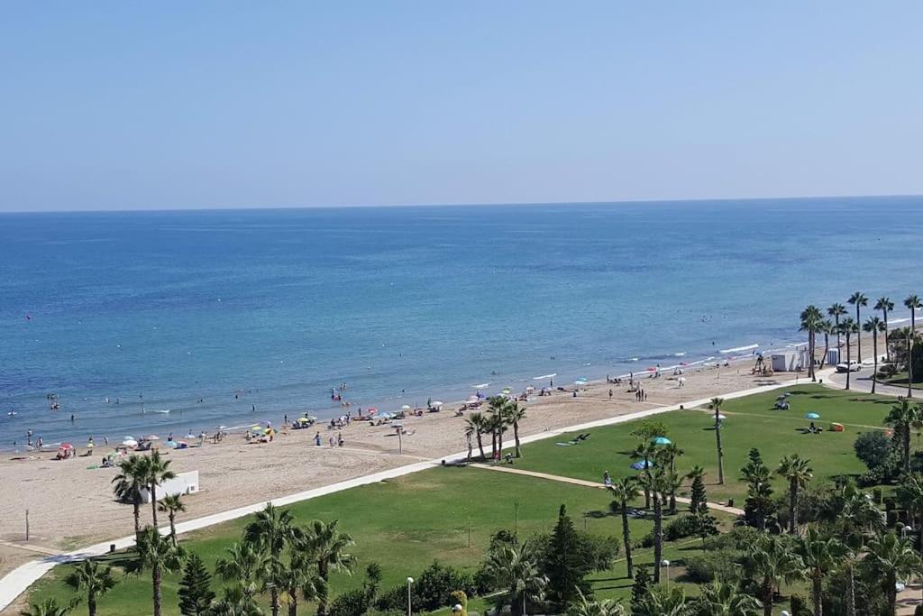 Primera Linea De Playa, Pies En La Arena, Marina D'or Magic Word