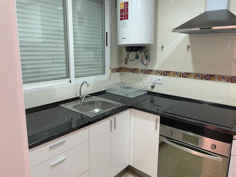 Primera Linea De Playa, Pies En La Arena, Marina D'or Magic Word Apartment *