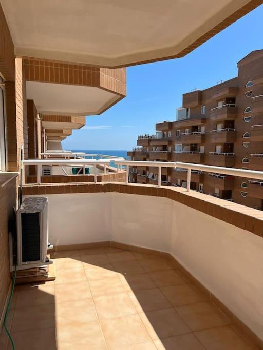 Primera Linea De Playa, Pies En La Arena, Marina D'or Magic Word Apartment *