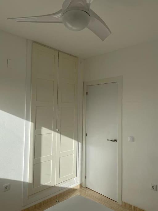 Apartment Primera Linea De Playa, Pies En La Arena, Marina D'or Magic Word