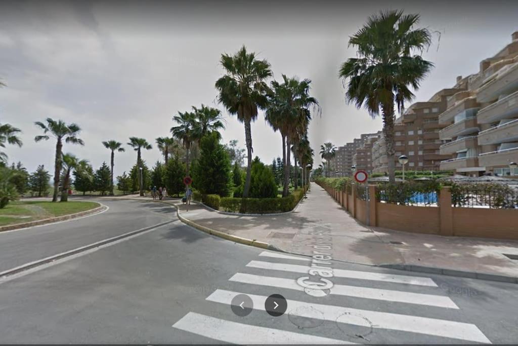 Primera Linea De Playa, Pies En La Arena, Marina D'or Magic Word *