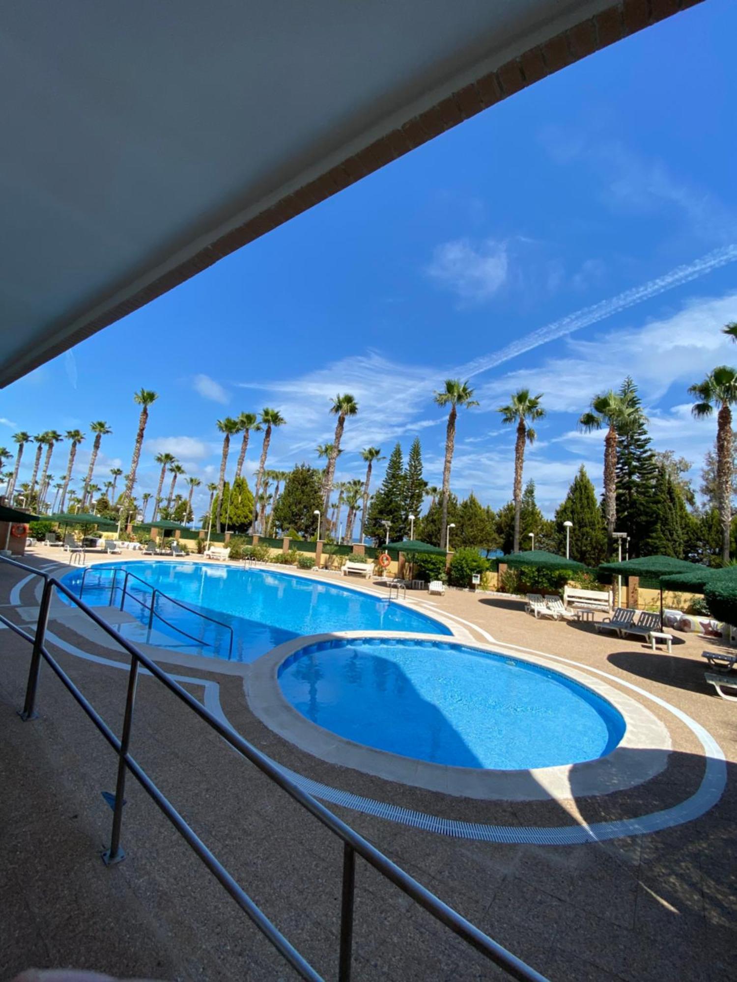 Primera Linea De Playa, Pies En La Arena, Marina D'or Magic Word Apartment El Borseral